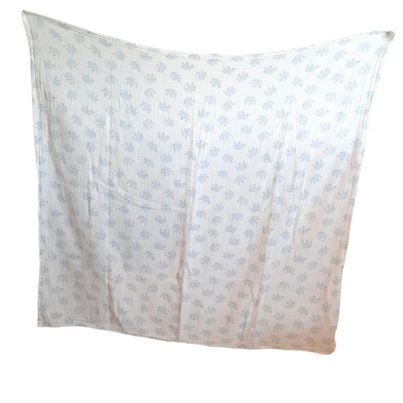 Aden + Anais Blue Elephant Flags White Muslin Swaddle Baby Blanket 42" X 42" - Picture 1 of 4